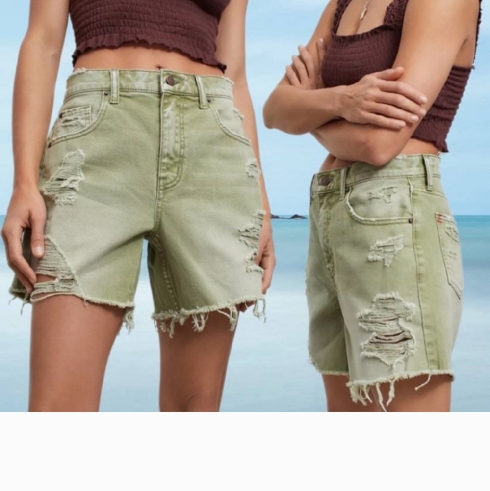 BDG urban Outfitters - Dropped Waist Jean Shorts 27"